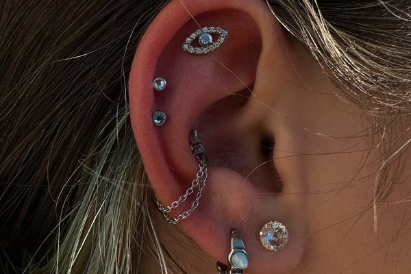 Helix piercing