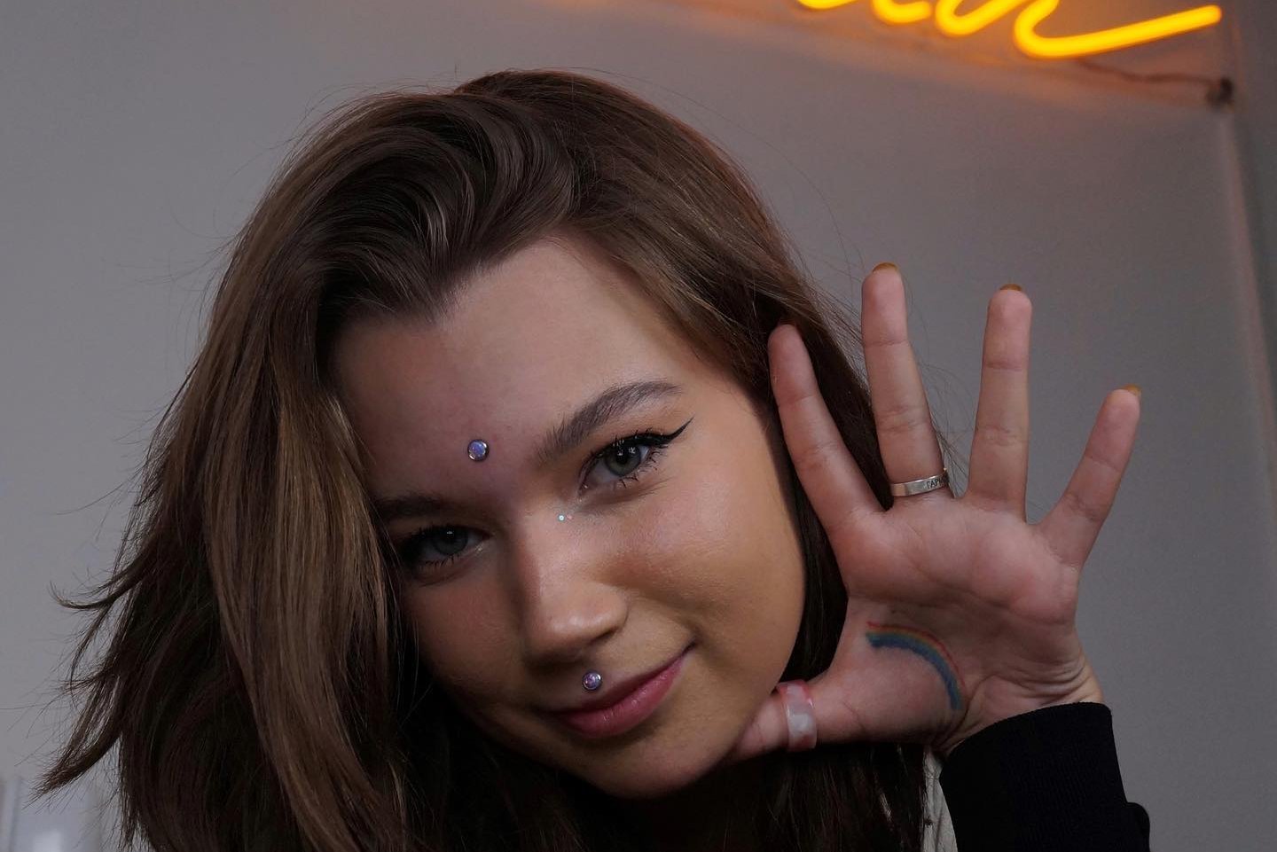 Mikrodermálny piercing