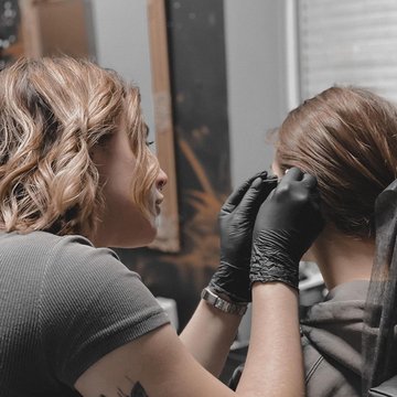 Školenie piercingu v Košiciach