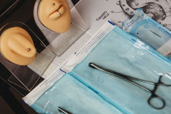 kurzy piercingu Banská Bystrica